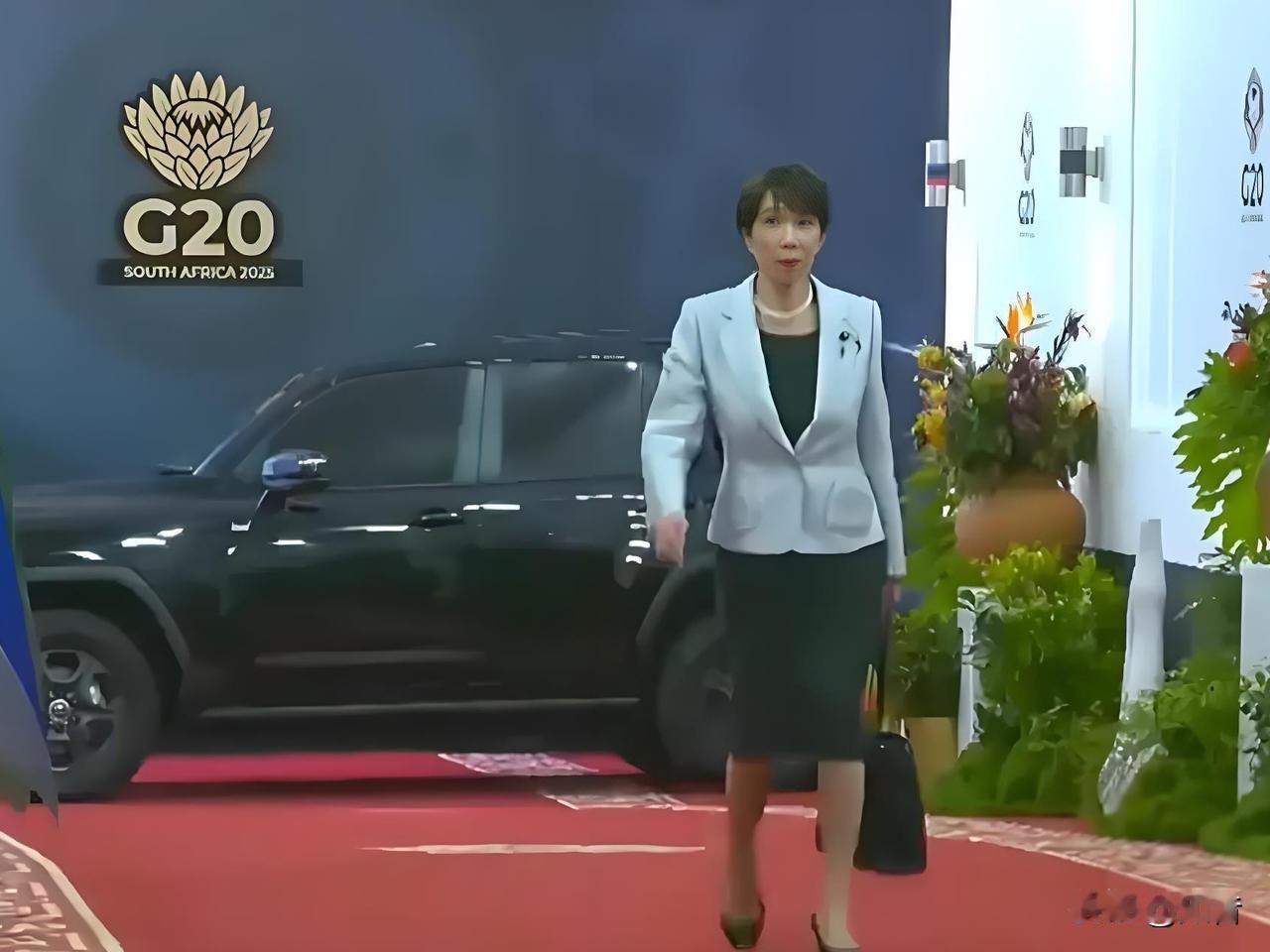 不得不说高市思苗太会装了！

​高市早苗在出席南非 G20会议，不知道提前准备自