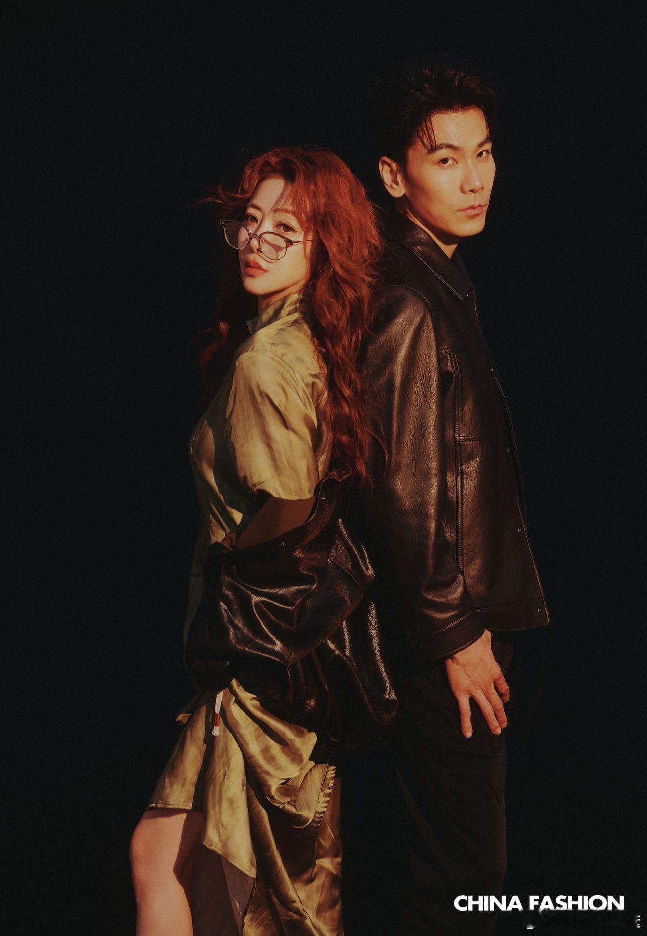 陈紫函戴向宇国潮大片被国潮大片美晕了！姐姐的妆造每一套都戳中审美，配饰细节全是加