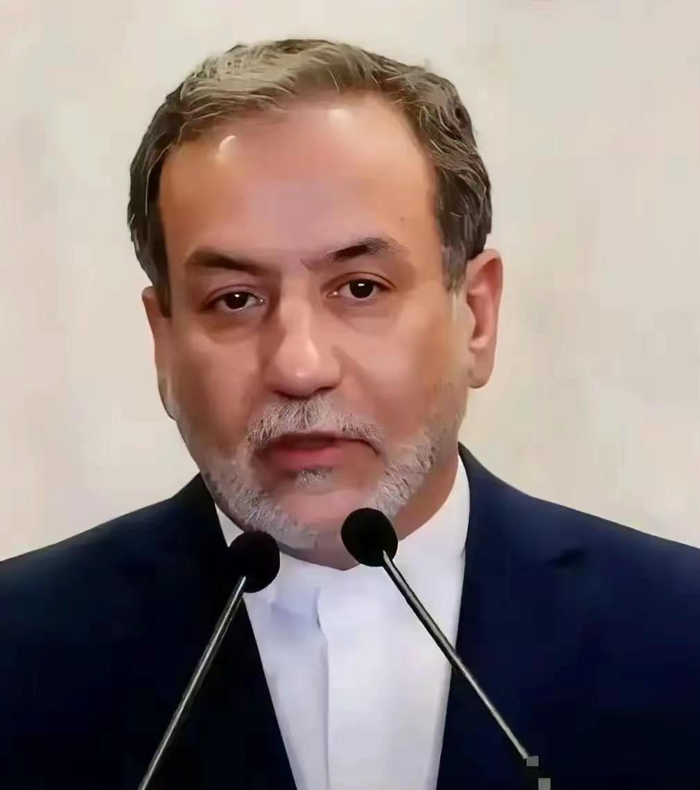 伊朗外长传来新消息。4月21日，传出了一则重要消息！伊朗外长阿拉格齐公开宣布了一