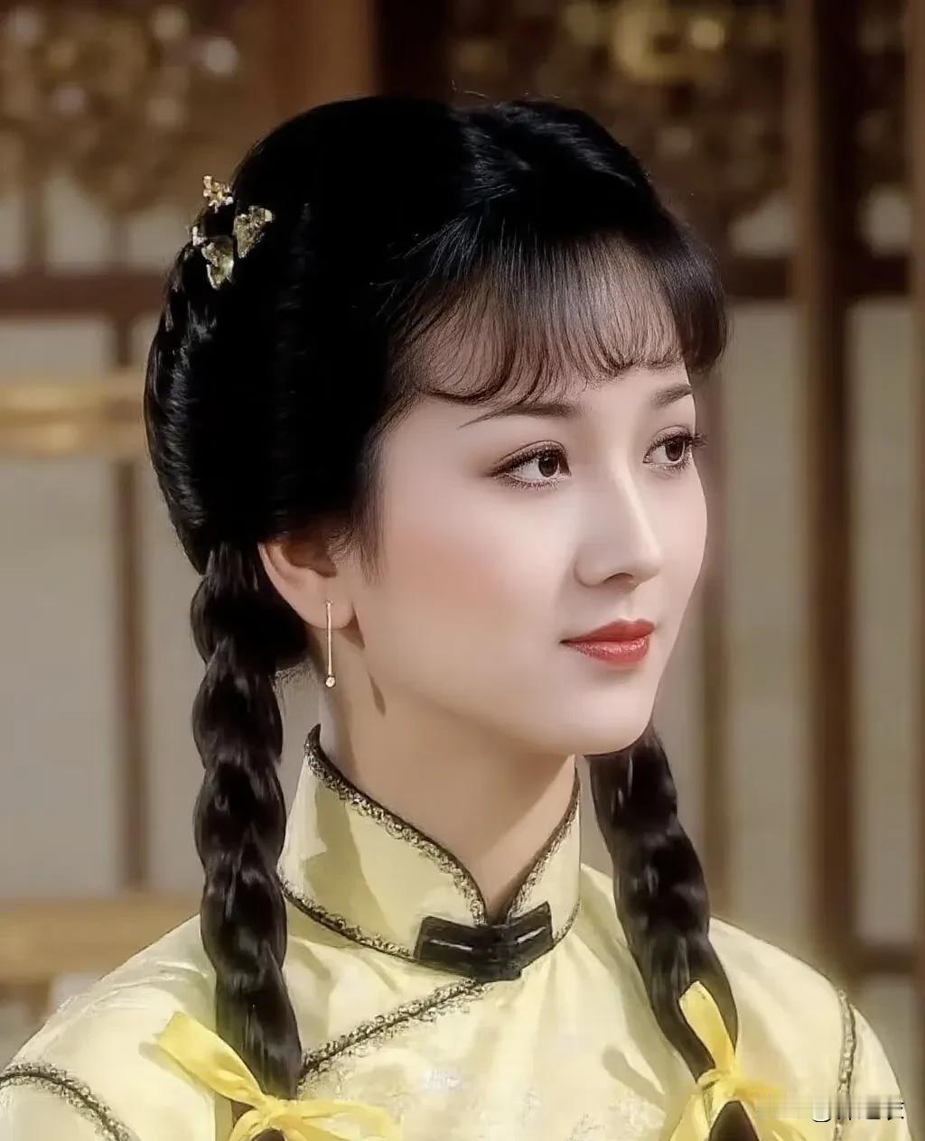 上海滩这部剧有三个经典：内容经典：新颖引人入胜，情节扣人心弦。主演经典：男女主角