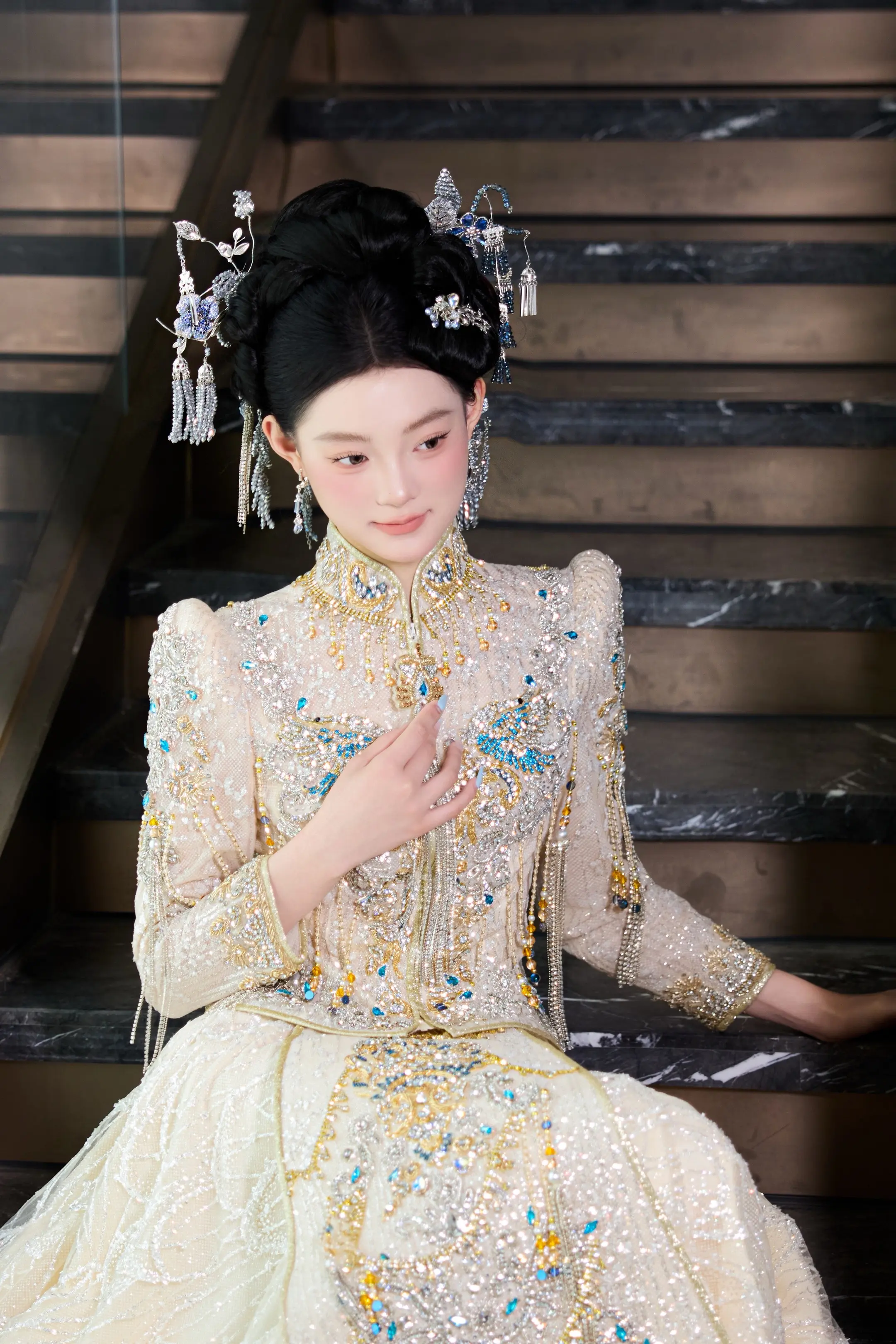 金色中式好美。