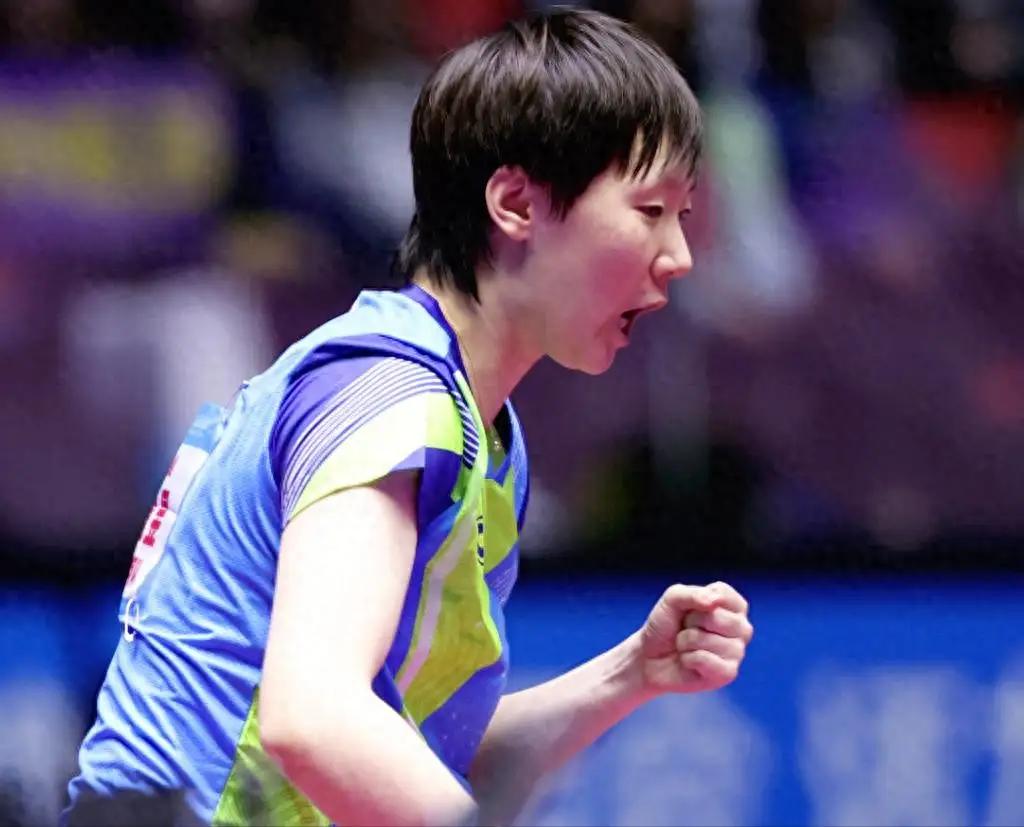王曼昱全运会团体赛，在4强决赛中受伤退出女团半决赛，王曼昱的打法凶狠，但也容易受