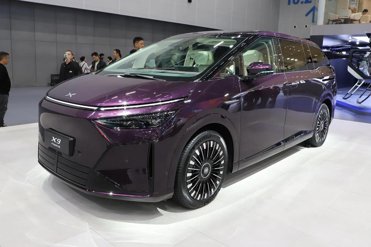 小鹏X9二手车怎么淘？行情、年款、避坑全攻略
兄弟们，今儿咱聊聊小鹏X9这台车。