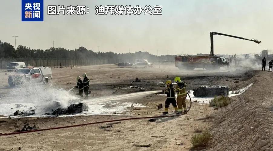 印度，作为一个拥有庞大人口和复杂国际局势的国家，正处在快速崛起的关键阶段。光辉战