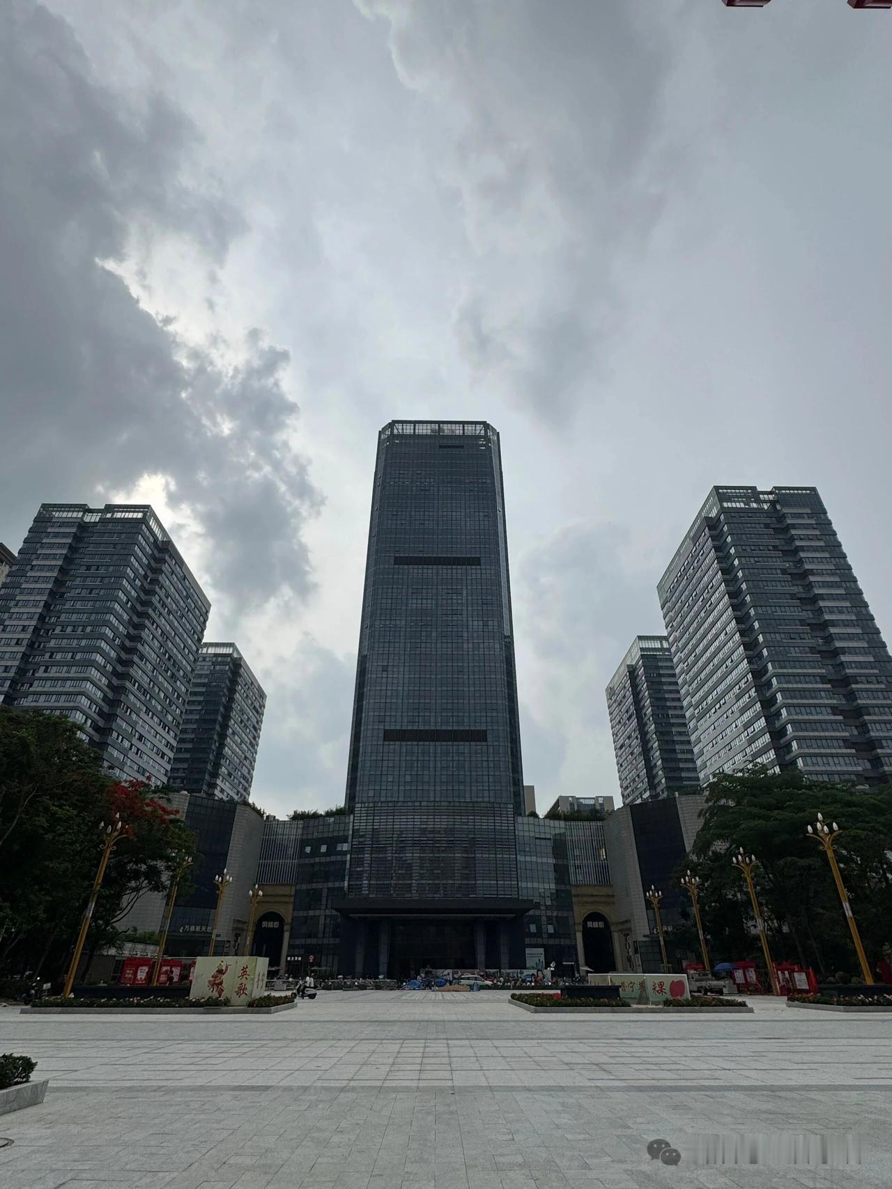 普宁广场升级改造完成