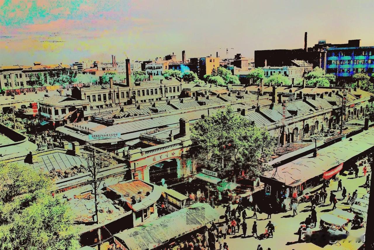 道里菜市场，俗称八杂市的南门里里外外。