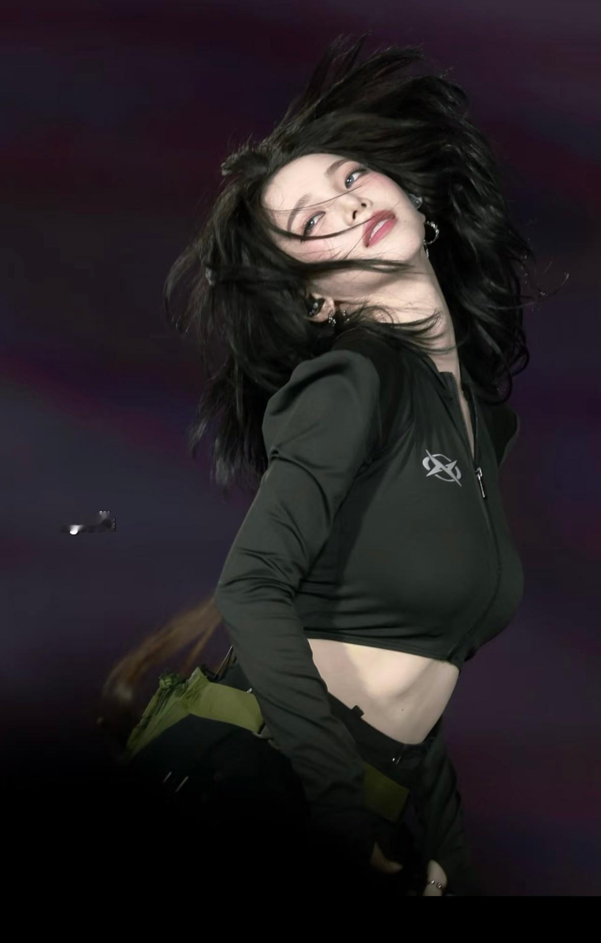 嗑颜bot 柳智敏  头发丝也带着生命力 