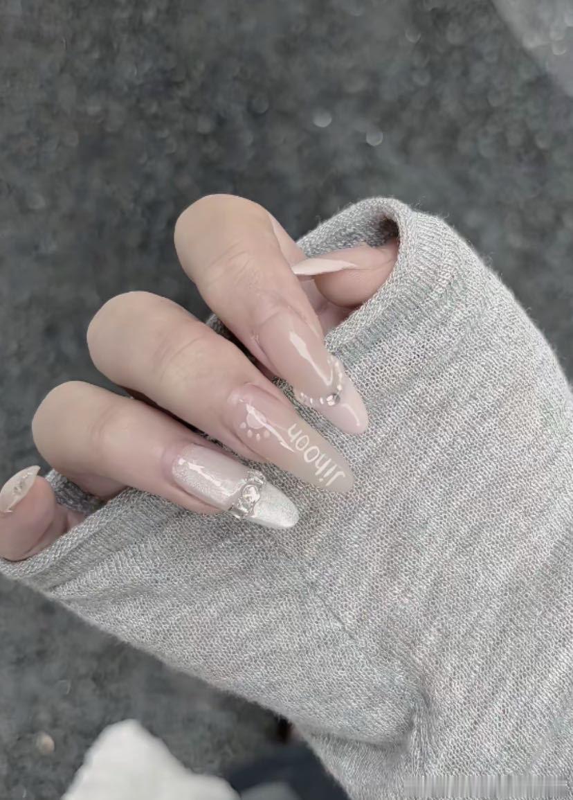 💅🏻37843 我想问一下这个款式团购价格一般在多少呀，前面去问一家美甲店团