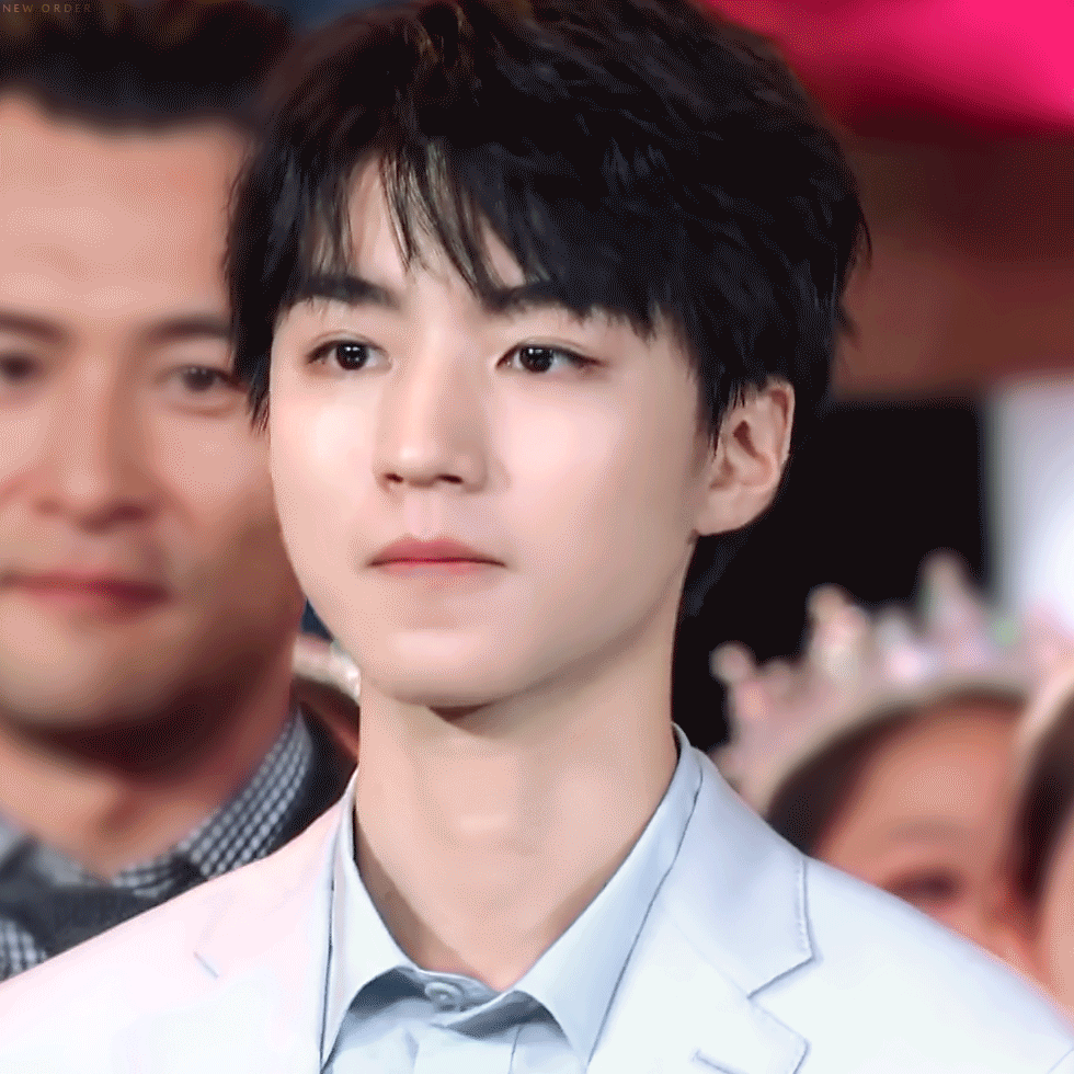 重生之门[超话]  书有结局 但我与你的故事没有. 𝐓𝐡𝐞 𝐛𝐨𝐨?