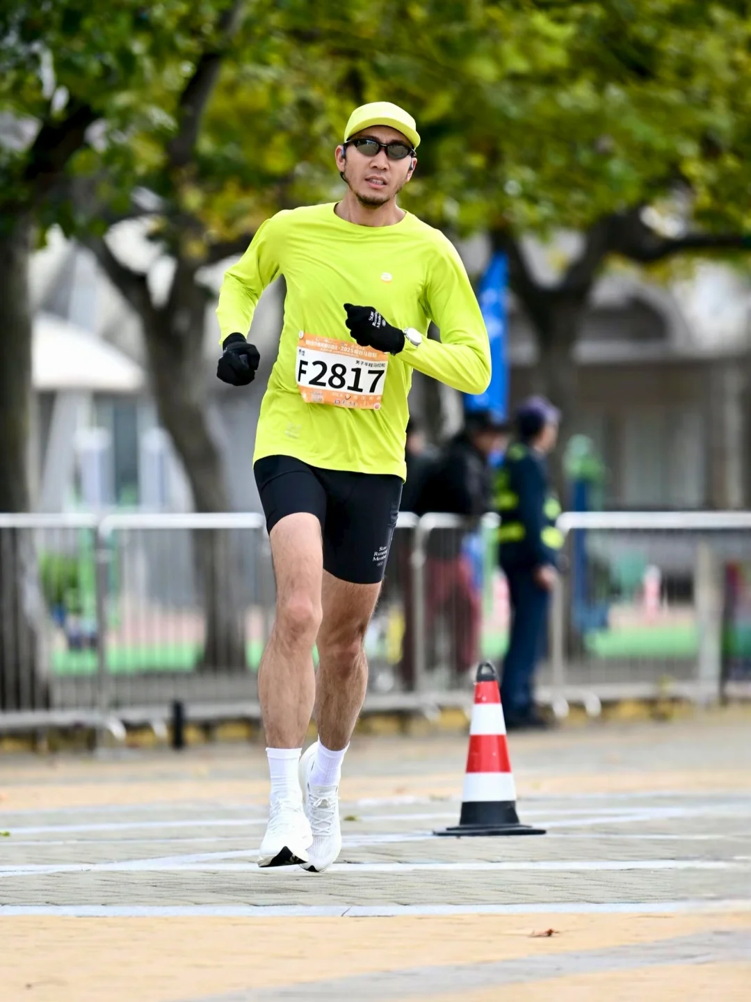 这是我穿得👄多的一场马拉松