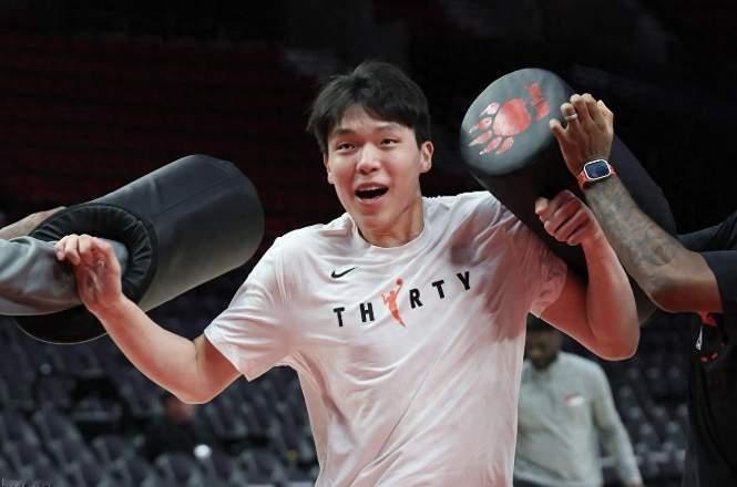 波特兰开拓者好消息，开拓者大胜快船，升至西部第八，杨瀚森登场2分钟！还有更好的消