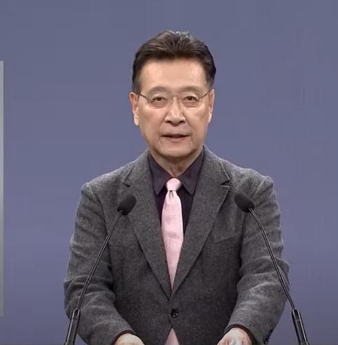 台湾2024“大选”副手电视政见会今晚登场，赵少康除炮轰赖清德是“台独”外，还宣