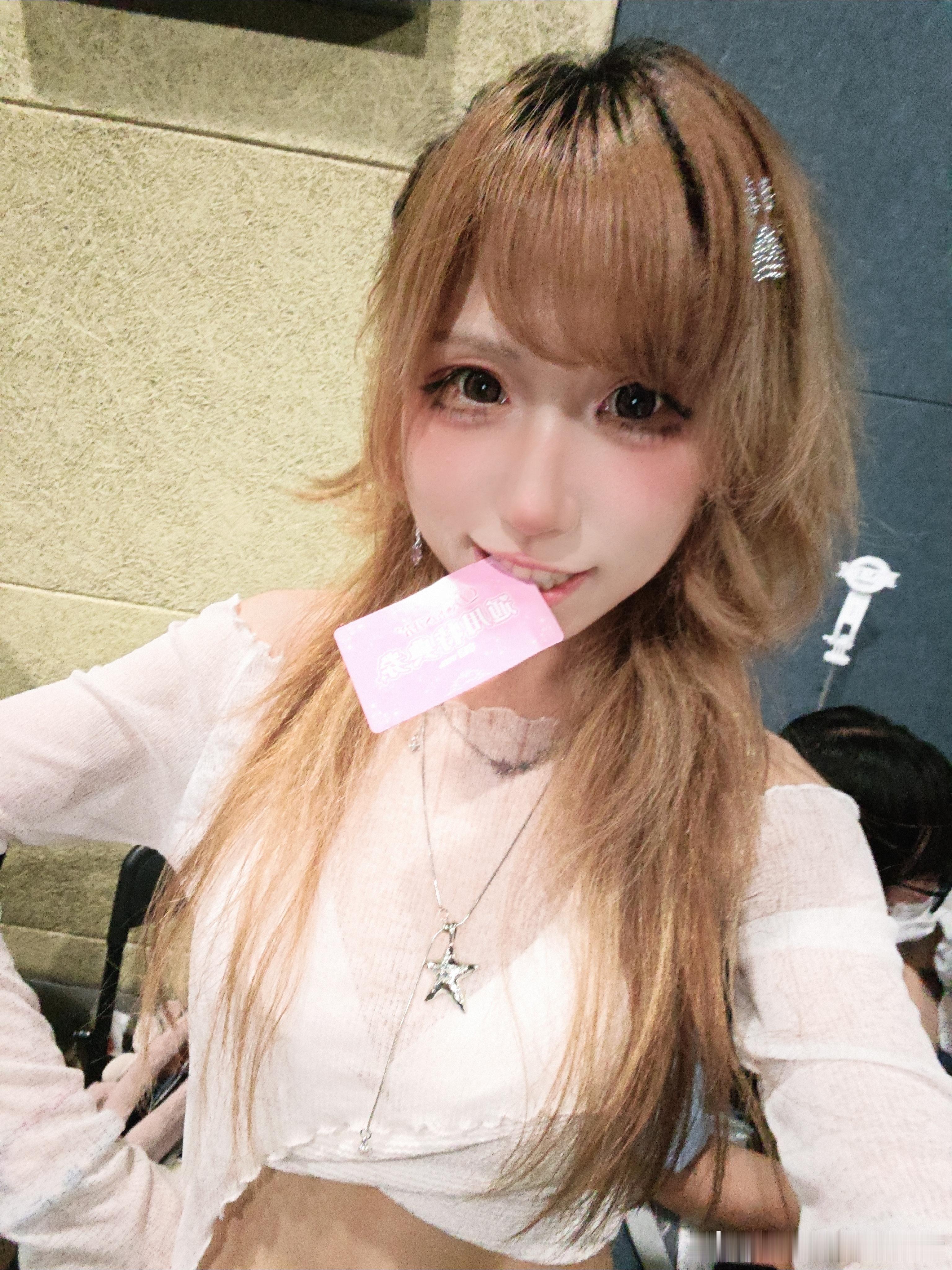 给我！叼走！🍐🐶就这么霸道！领养需谨慎！DOKICLUB