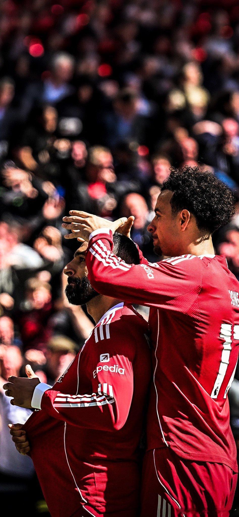 利物浦的手机屏保图 利物浦