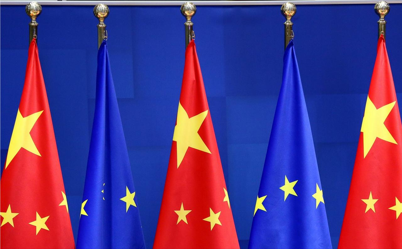 一张嘴两年骂中国是“癌症化疗”，一转身秋季就要飞北京谈合作，欧盟外长卡娅·卡拉斯