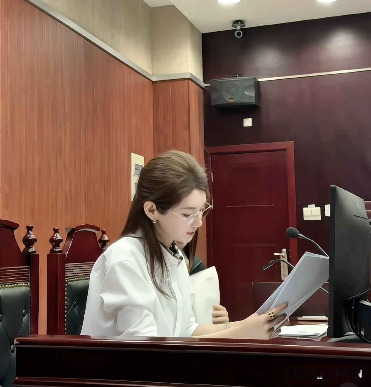 一位律师说：“无论一个女人有多么漂亮，身材多么好，你与她关系有多么亲近，一定要留