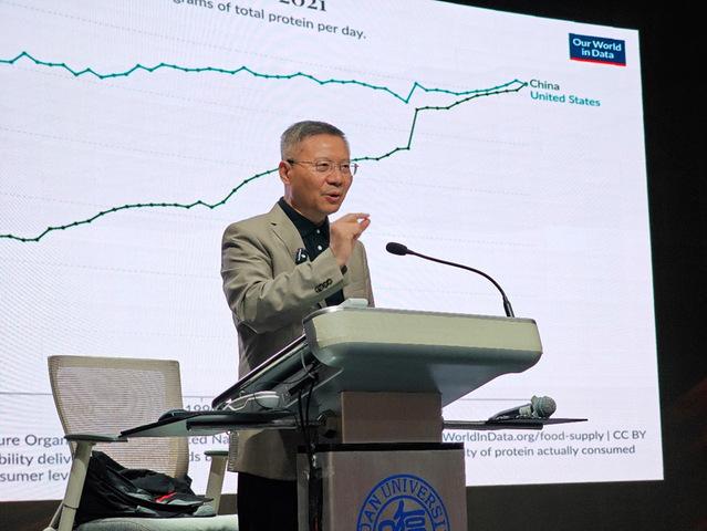 百家姓前三：王.张.李，但论专家人才来看，李家独占两席（李绍先，李丽），张家一个
