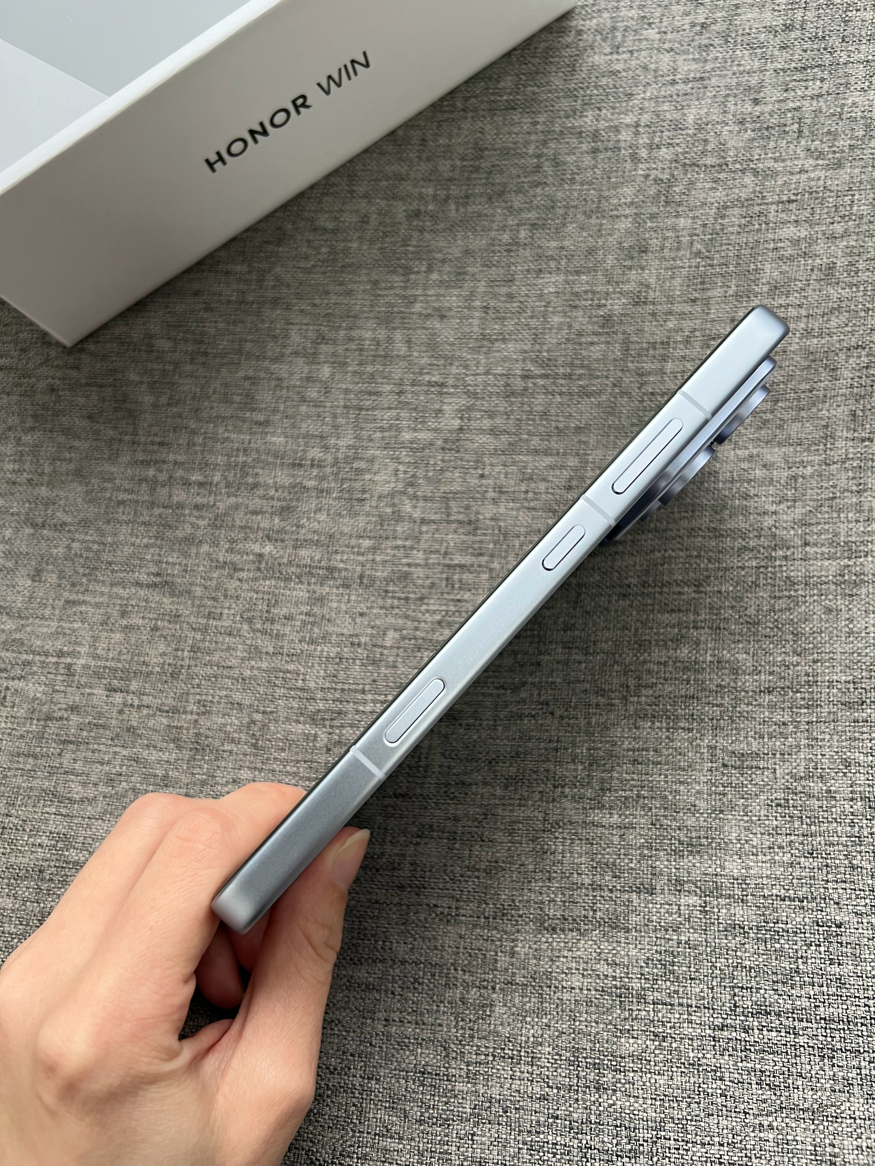 荣耀WIN 16+512G不怕蓝，成色完美，带盒子充电器，带保险（1年进水宝+1