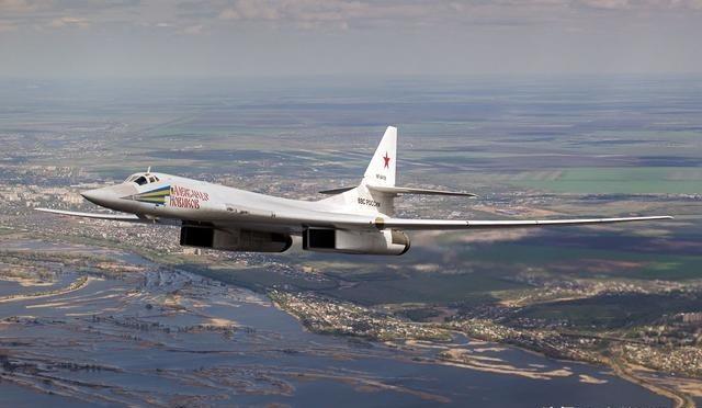 俄罗斯这次军演很不寻常，随时都可能直接转为实战，发动对北约的打击。

普京的职业