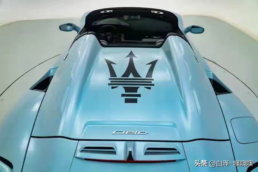 玛莎拉蒂MC20敞篷版即MC20 Cielo，于2022年5月亮相，为追求极致体