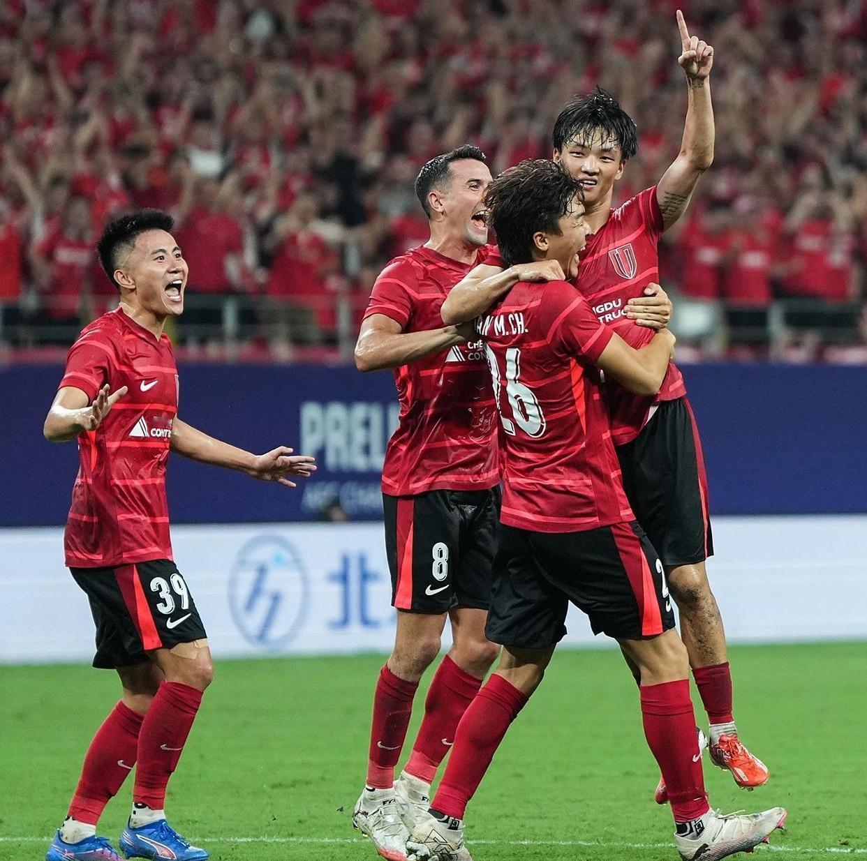 联赛已结束，亚冠仍不胜，中超球队在亚洲的竞争力已经远远落后于日韩球队。
本轮比赛