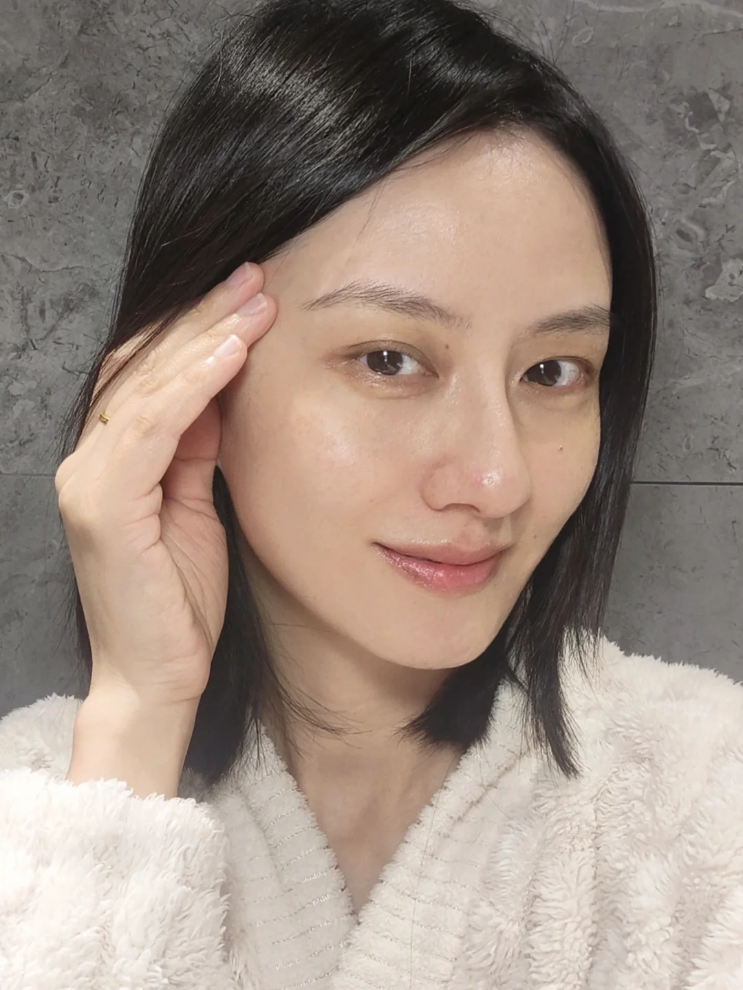 长眉毛了！我好像找到了养眉毛的方法！