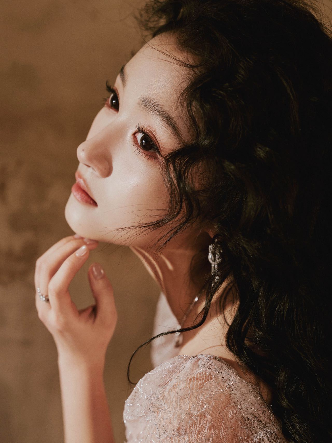 关晓彤es高定适配度微博之夜红毯造型 关晓彤 × 微博之夜微博之夜红毯，关晓彤E