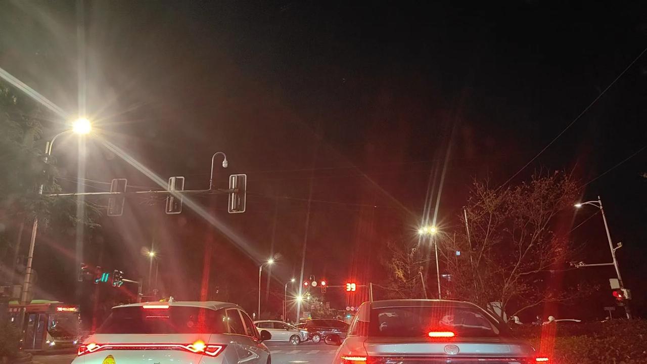 终于庭审结束
（伍财民大成律师）
祝贺伍律师！当律师着实不易，上周我和一位律师交