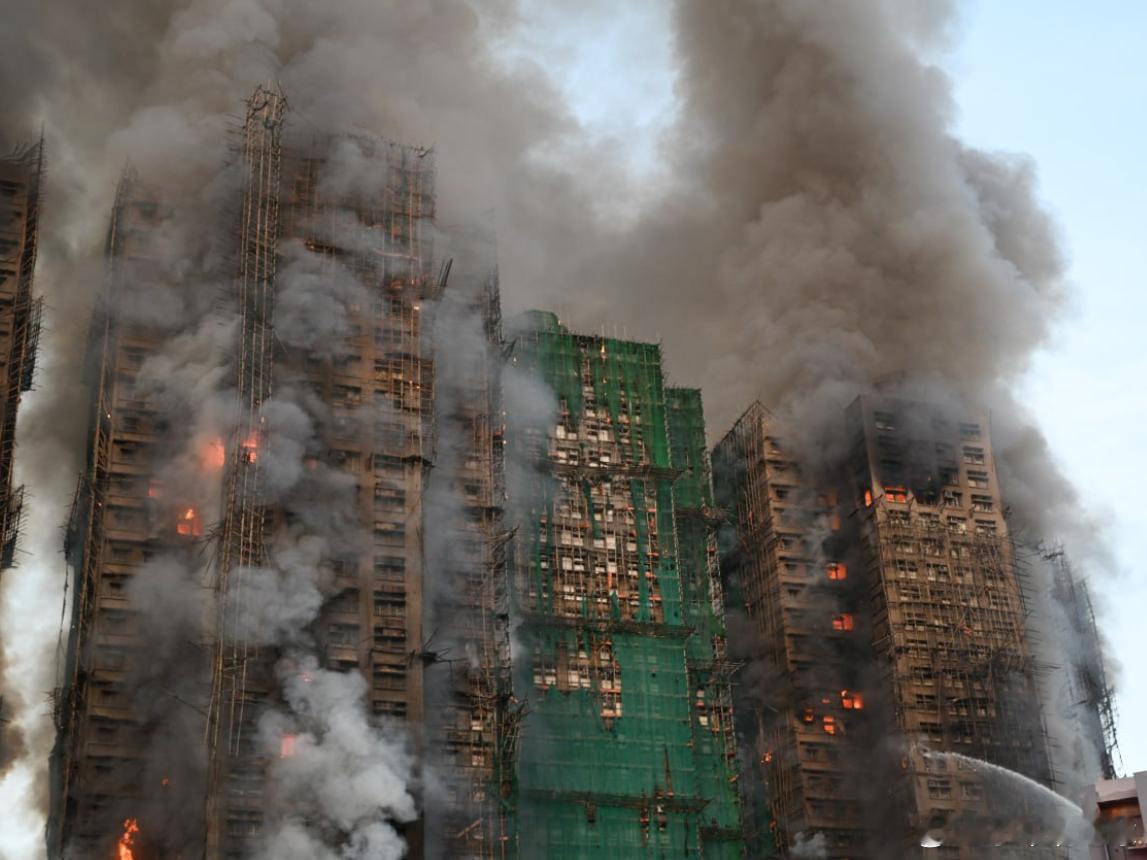 香港大埔发生火灾4人死亡 香港特区政府11月26日下午发布新闻公报，大埔宏福苑2