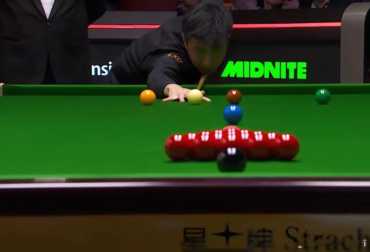 赵心童输了，世锦赛魔咒从未打破。实话实说今天输给墨菲输的不冤枉。赵心童输球主要还