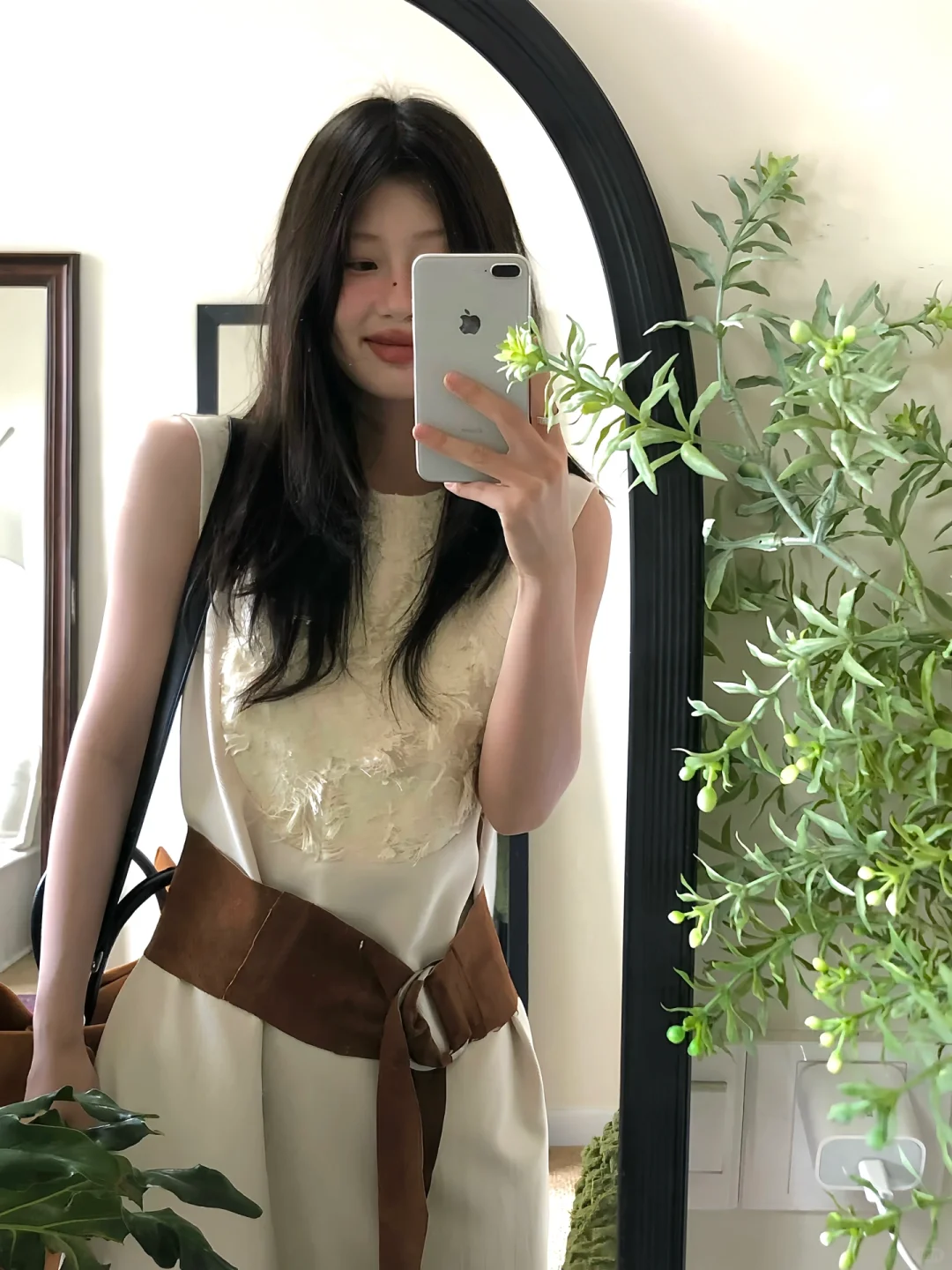 Beautiful dress and belt 美丽裙子和腰带