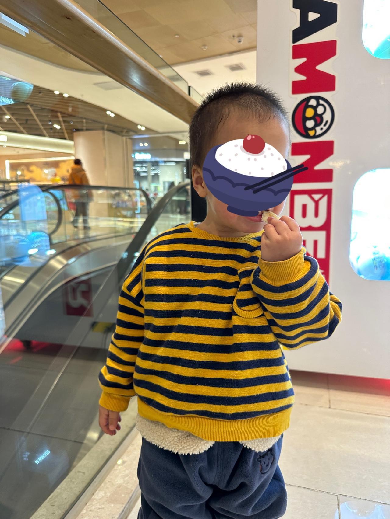 刚认识半年的宝妈问我张嘴借💰，说着急用一个星期内还，能借吗？
今天一个认识半年