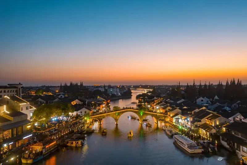 冬日生活打卡季 冬日生活真是丰富多彩！在朱家角的皇家金煦酒店，能体验到超棒的冬日