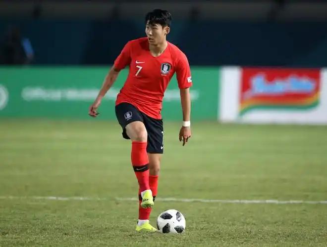 韩国队实力开始下滑了，这届小组赛对于他们其实很难，除了南非较弱以外，东道主墨西哥