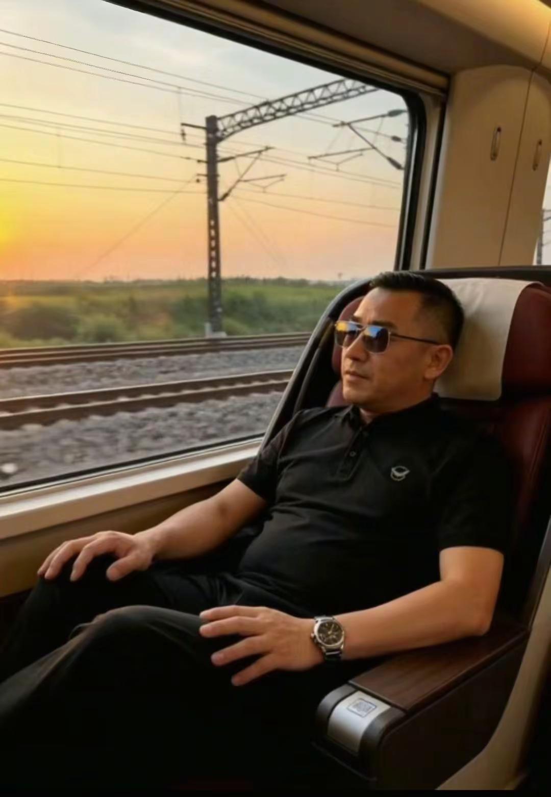 一次说走就走的旅行❤️总有远方可以奔赴，总有好事水到渠成，长途跋涉，愿每一步艰辛