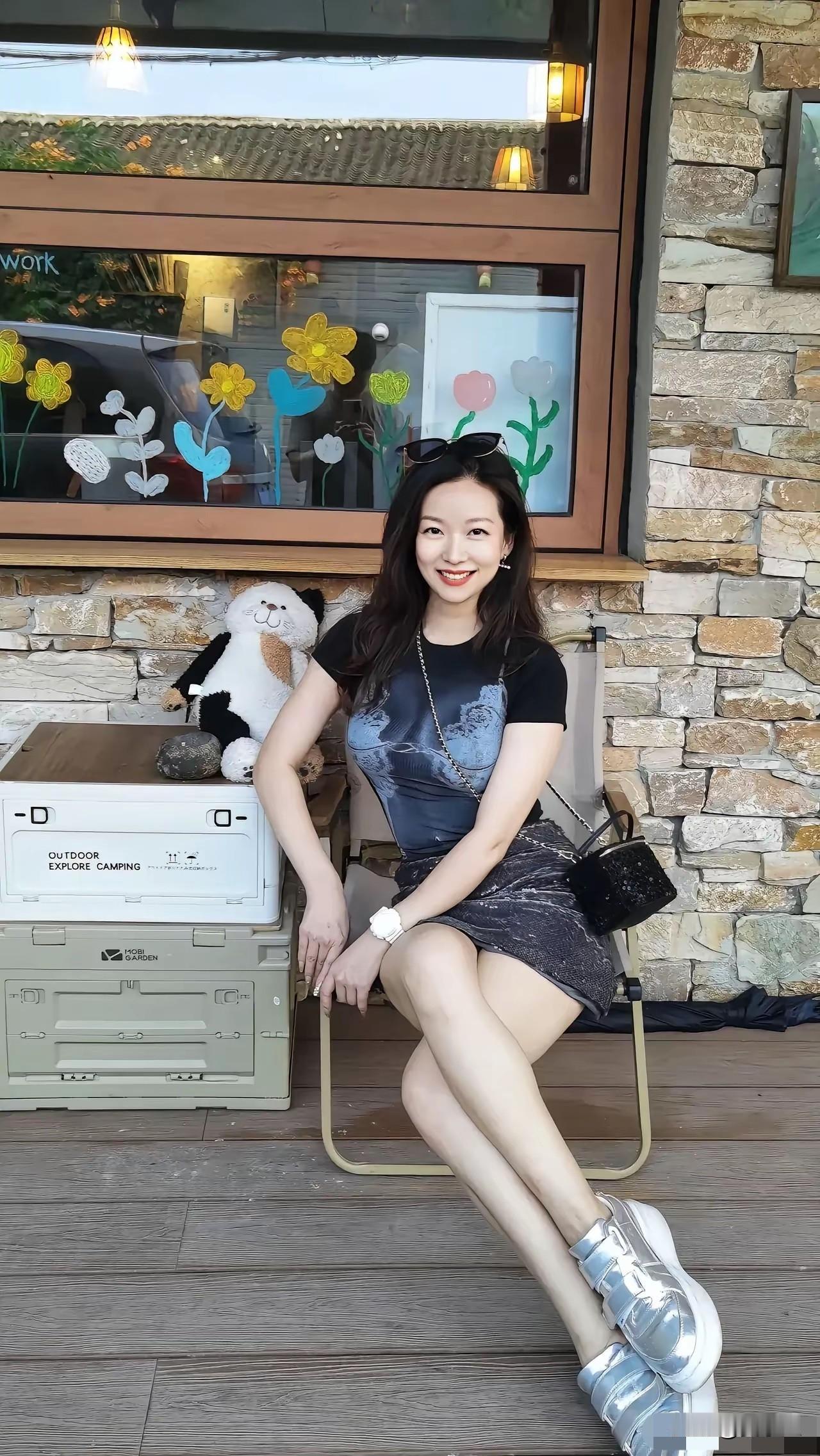 心中有事还能若无其事，便是格局，
心中有事装作若无其事，便是阅历。