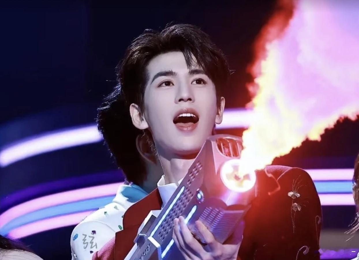 小说男主脸对标张凌赫就对了 