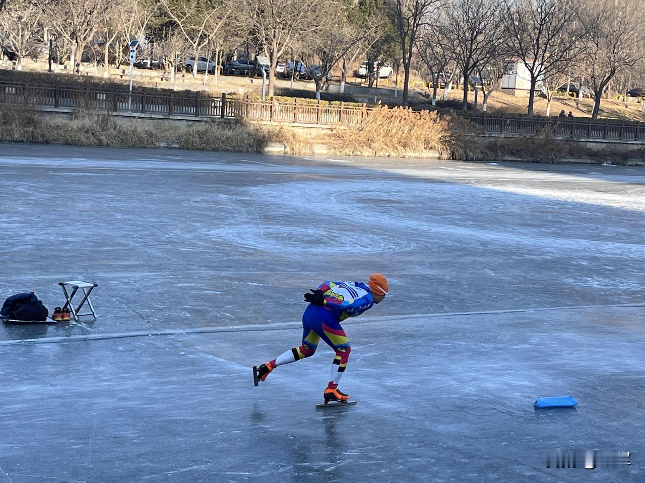 这才是冬天最美的风景！

北方的冬天虽然到处都是光秃秃的，没有红花没有绿叶，看在