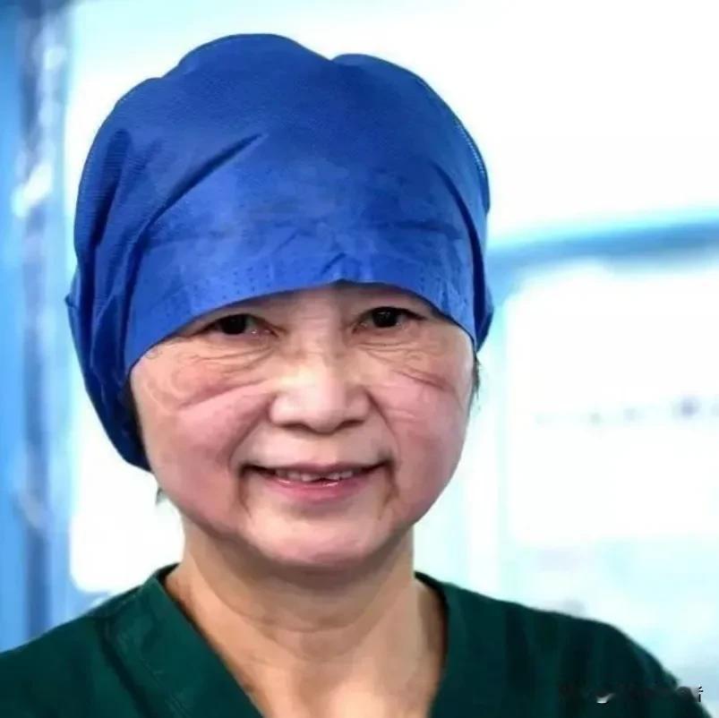 说到李兰娟院士，大家都会想起四年前武汉疫情爆发时，73岁高龄的她抵达第一线连续几