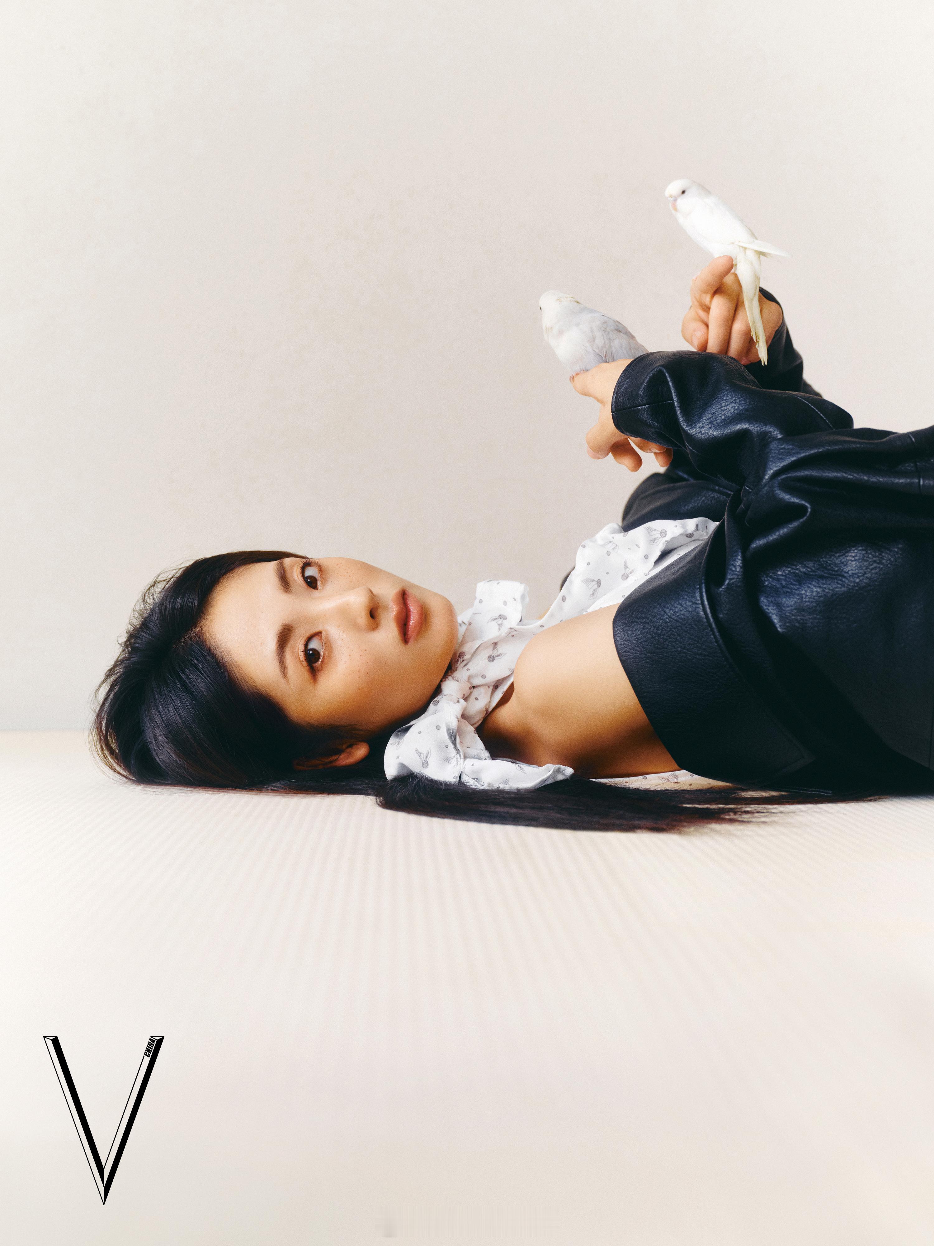 邢菲有恶女那味了 演员就是要多突破，之前对邢菲的印象就只是甜妹，今年生万物看到了