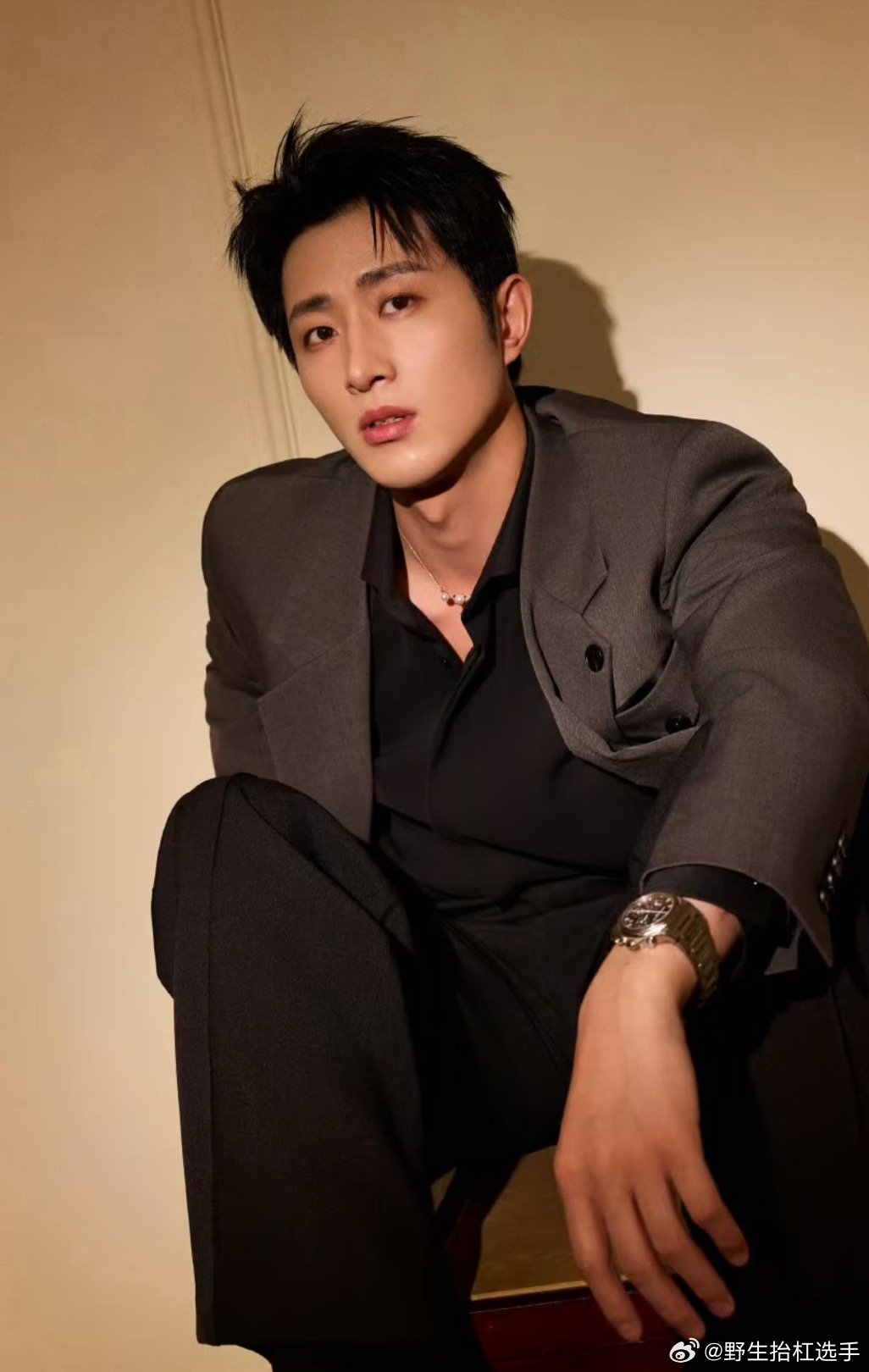 曝王凯沐恋爱“热度前十的90后男演员”看来我们王凯沐是要升咖了啊🤔，咱就是说狗