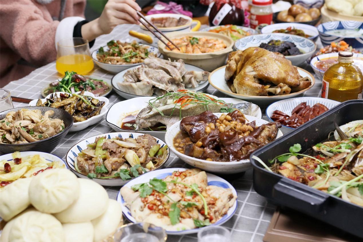 你真的很能装！临近年底，我一结束公司工作，就带着媳妇驱车800多公里回福建老家看