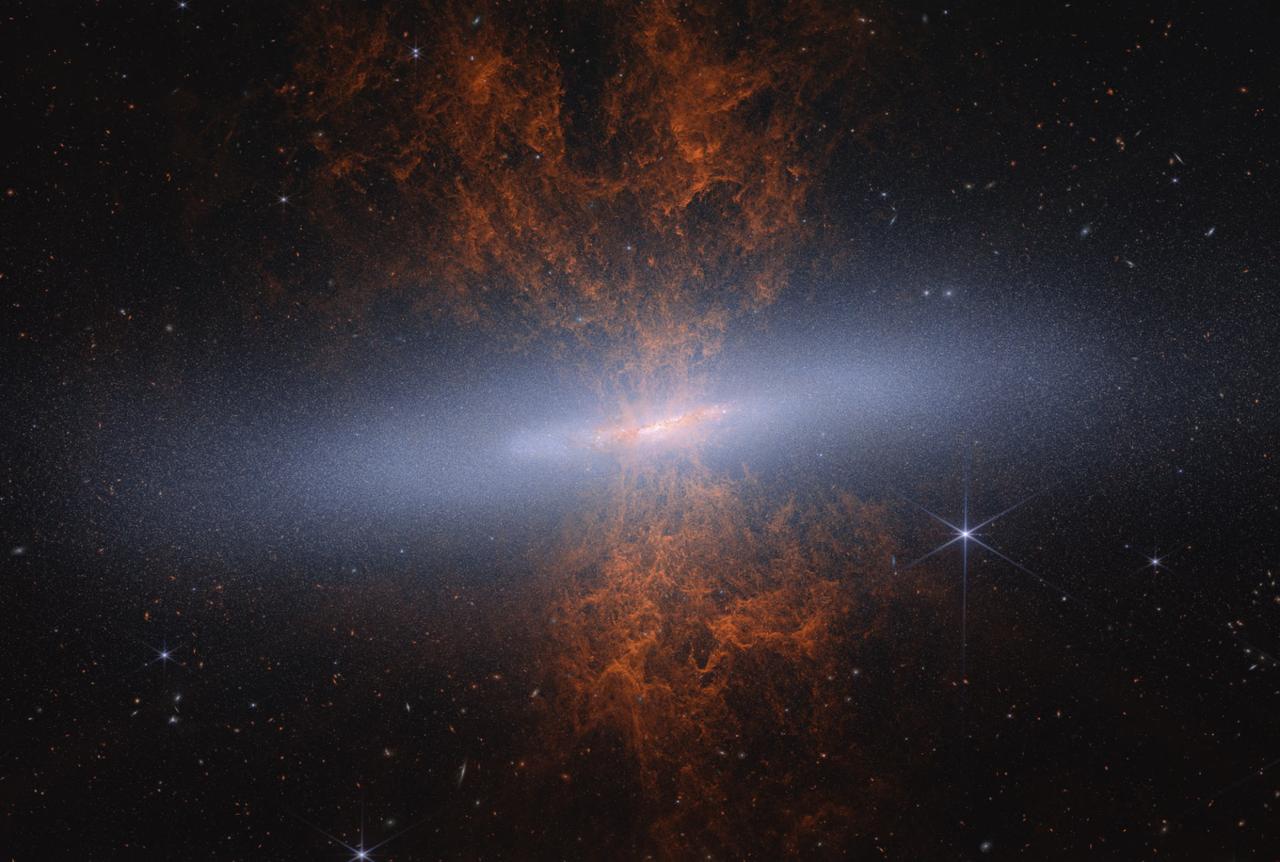 【韦伯观测雪茄星系！1650万颗恒星现身，银河系邻居正在疯狂造星】

M82星系