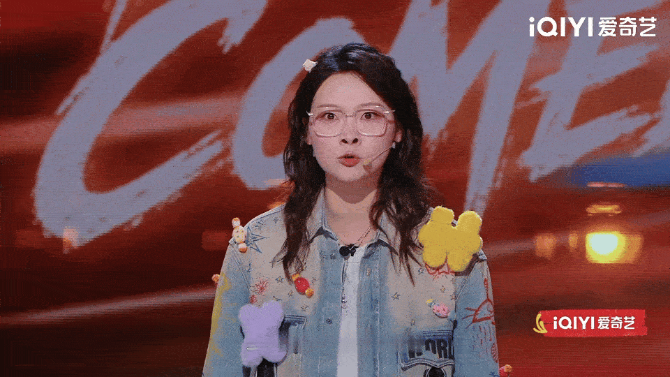 空姐开可乐旅客被气冲到重感冒 我笑到停不下来！按照这个逻辑，那喝可乐打嗝岂不是要