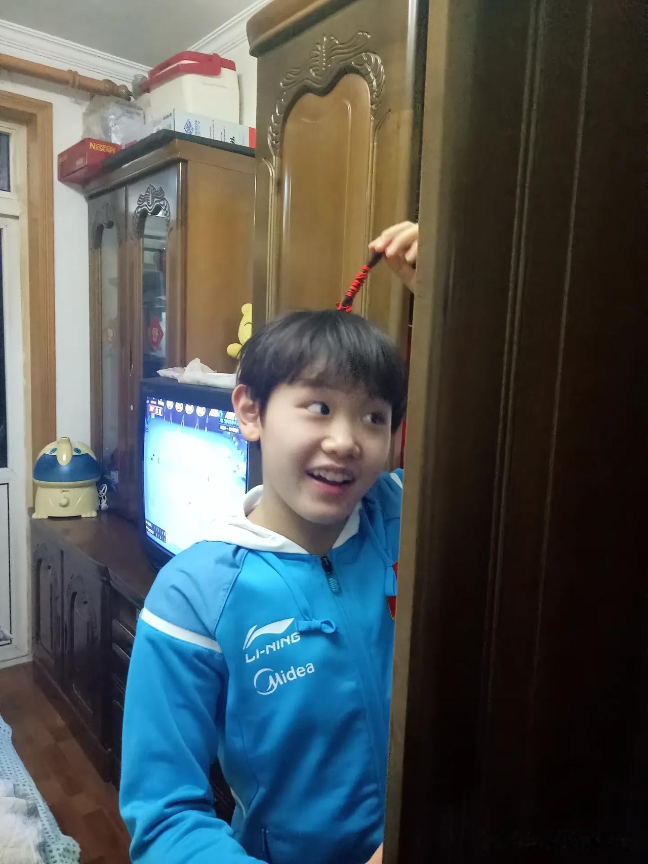 张家齐妈妈发文说：“不作比较，开心就好。健康第一，幸福到老  。你我朋友，携手共