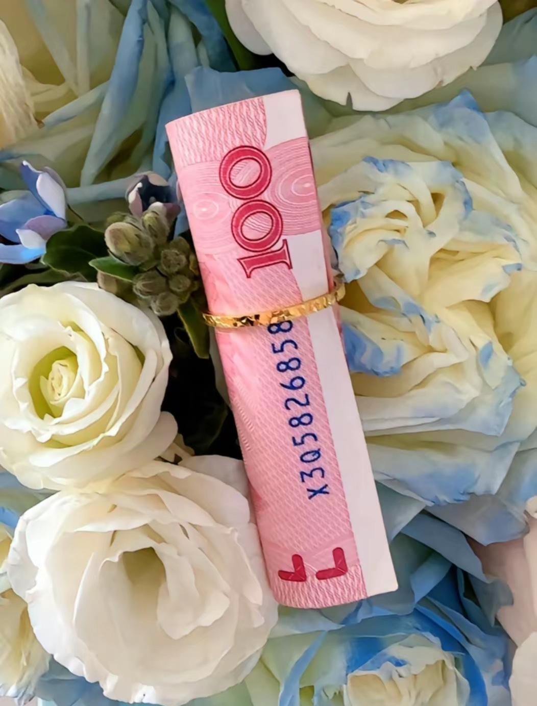 别人用戒指套住爱情，我用戒指套住财运!