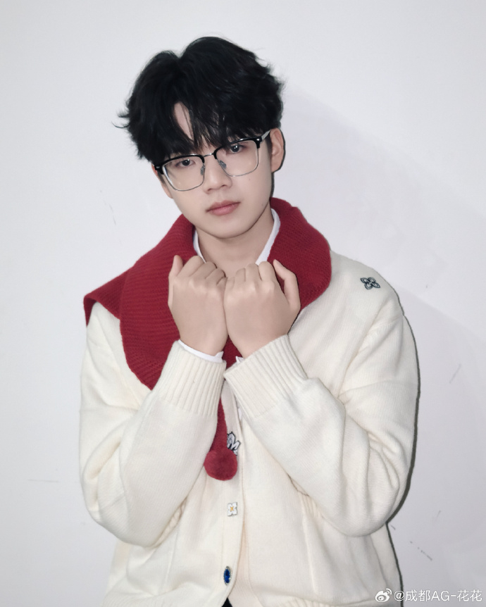 赛场之上锋芒不减，AG花花继续向前冲，每一场比赛都值得被期待！AG花花继续加油