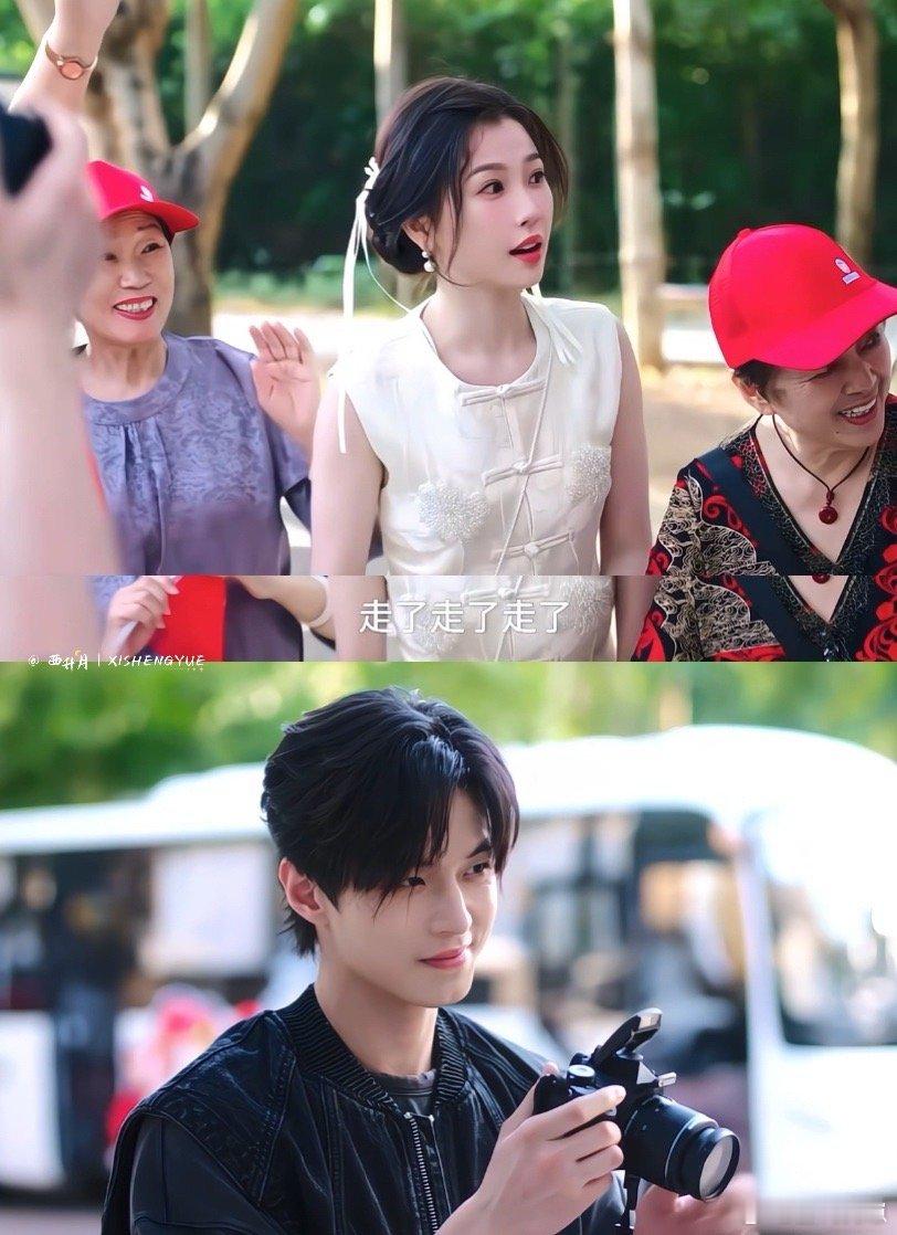一看就知道这里最想拍的是虞书欣 姜暮招呼拍照的瞬间就懂了！上一秒剑拔弩张，下一秒