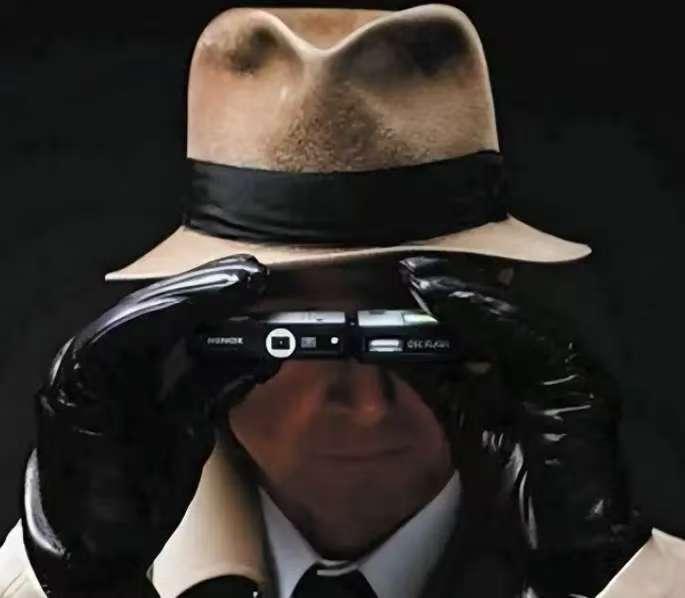 无论是中国的导弹，还是中国的航母，日本都不怕。日本怕的只有两点，一是中国的继续加