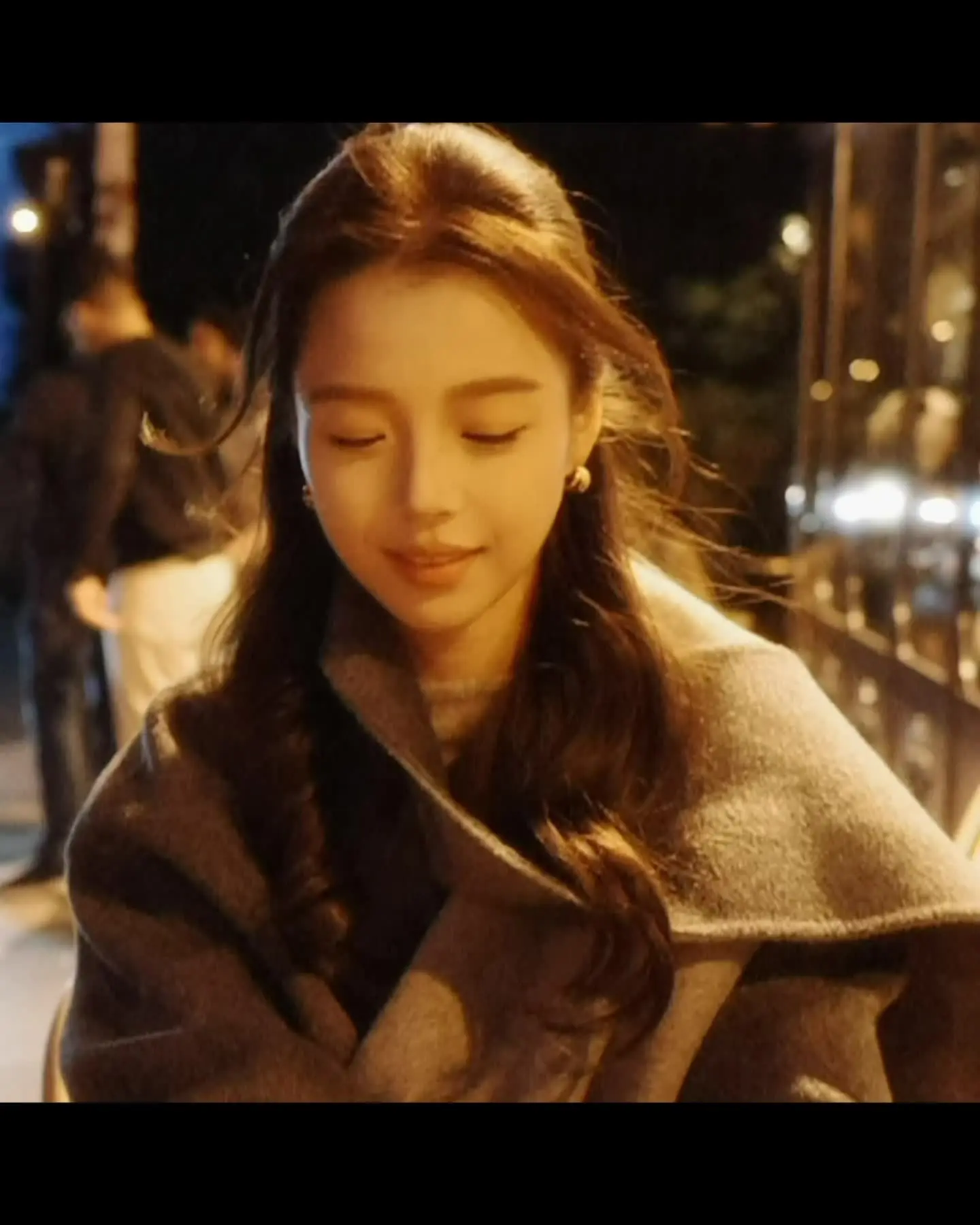 灯火阑珊 我的心借了你的光是明是暗